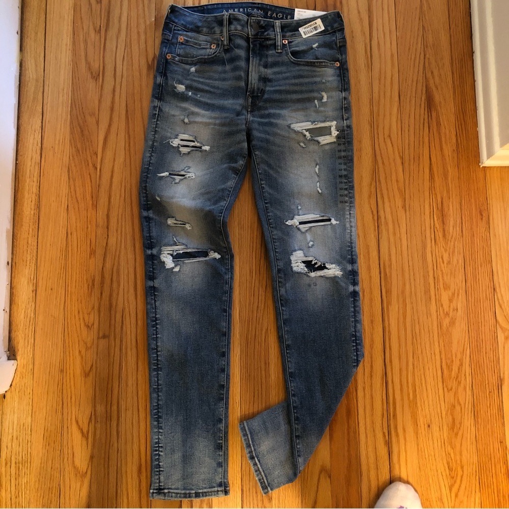 BNWT American Eagle jeans, 32